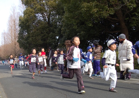 子供たちも一生懸命走ります！